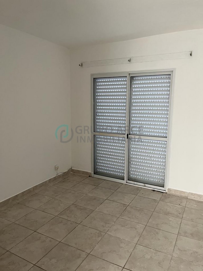 Departamento de escalera en ALQUILER