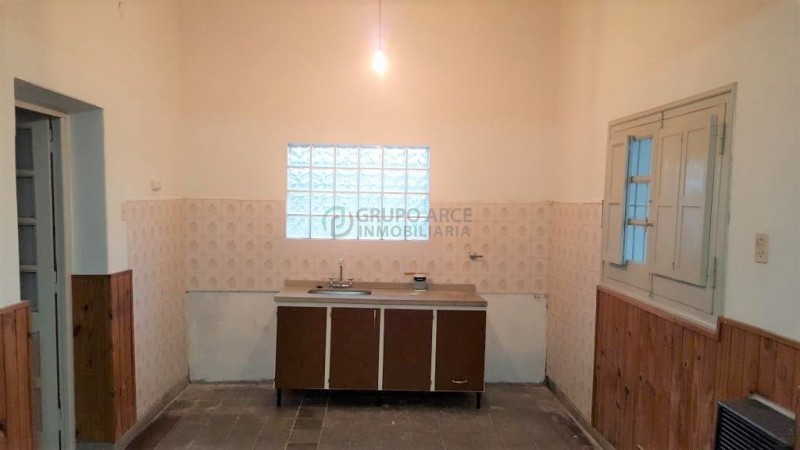 CASA + LOTE IMPERDIBLE EN VECINAL MITRE!