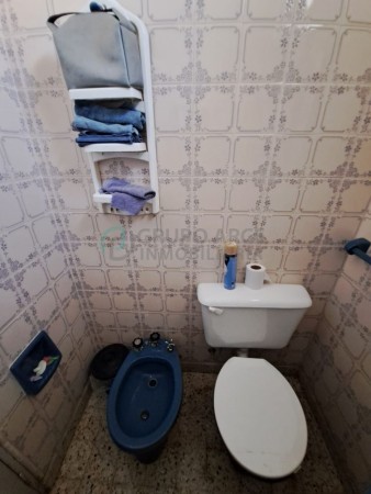 CASA + LOTE IMPERDIBLE EN VECINAL MITRE!