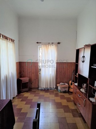 CASA + LOTE IMPERDIBLE EN VECINAL MITRE!