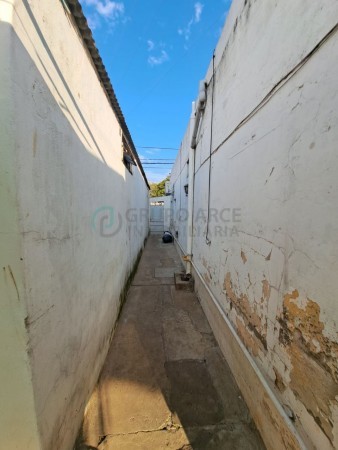 CASA + LOTE IMPERDIBLE EN VECINAL MITRE!