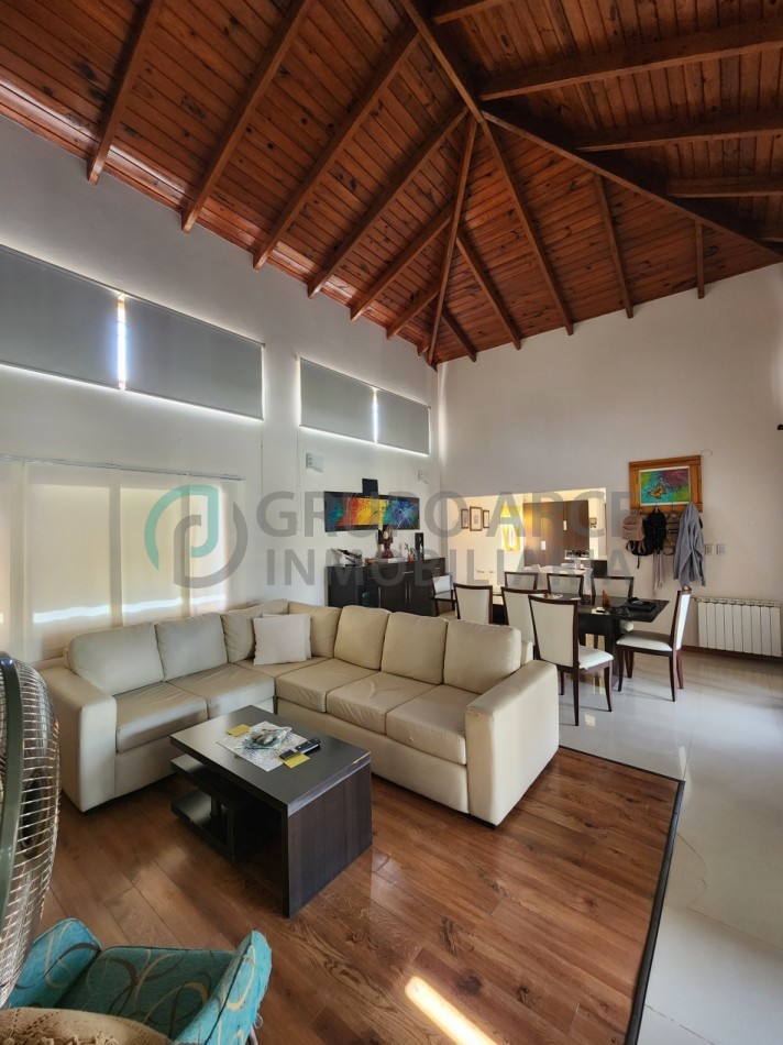 Imponente Casas a la VENTA