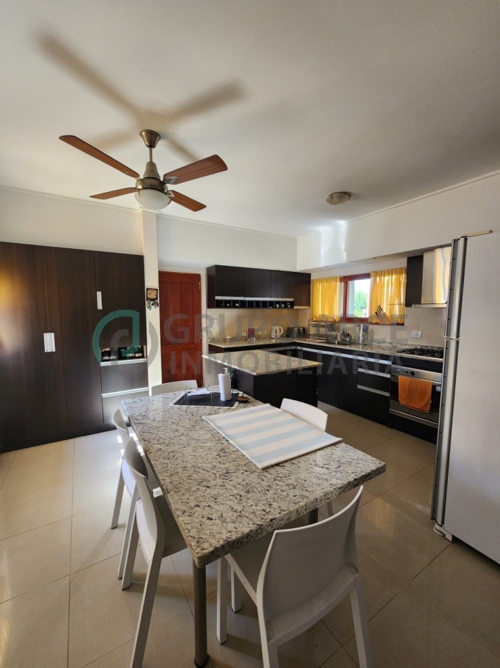 Imponente Casas a la VENTA