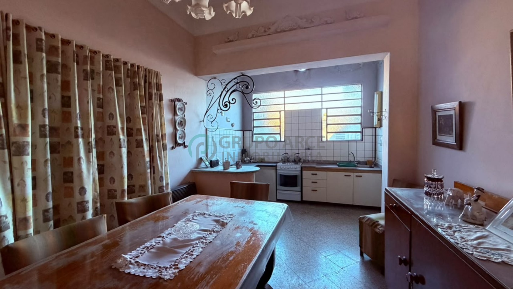 Casa en Venta sobre Av. de Mayo - Galvez